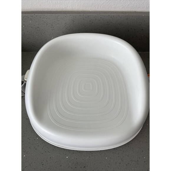 BabyBjörn Booster Seat 069021US White For Toddlers Using Existing Dining Chair - Picture 1 of 16